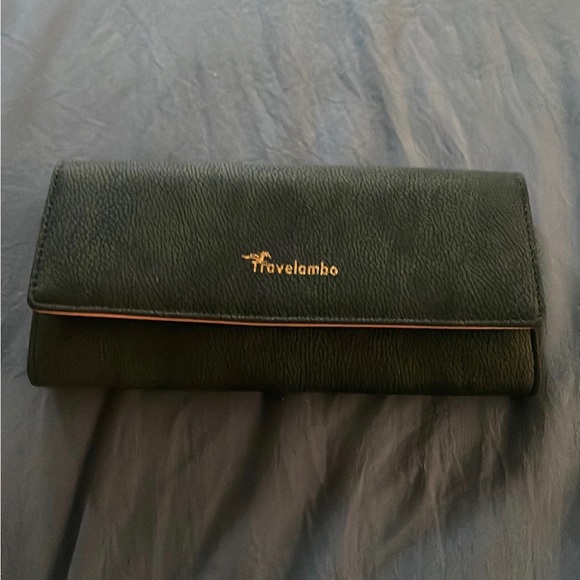 Amazon Handbags - Wallet